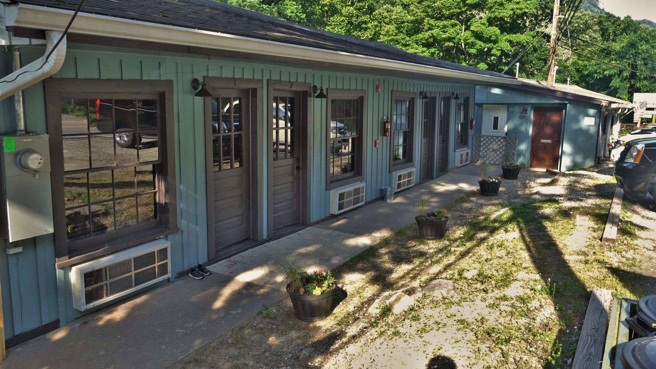 Riverside Lodge At צ'ימני רוק מראה חיצוני תמונה
