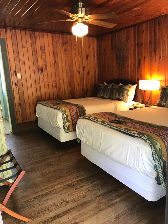 Riverside Lodge At צ'ימני רוק מראה חיצוני תמונה